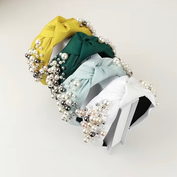 Black 1 PCS No Slip Knotted Cross Pearl Headband - Picture 3 of 12